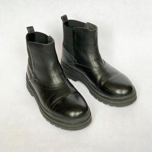 LEATHER ANKLE BOOTS WITH ELASTIC INSERTS